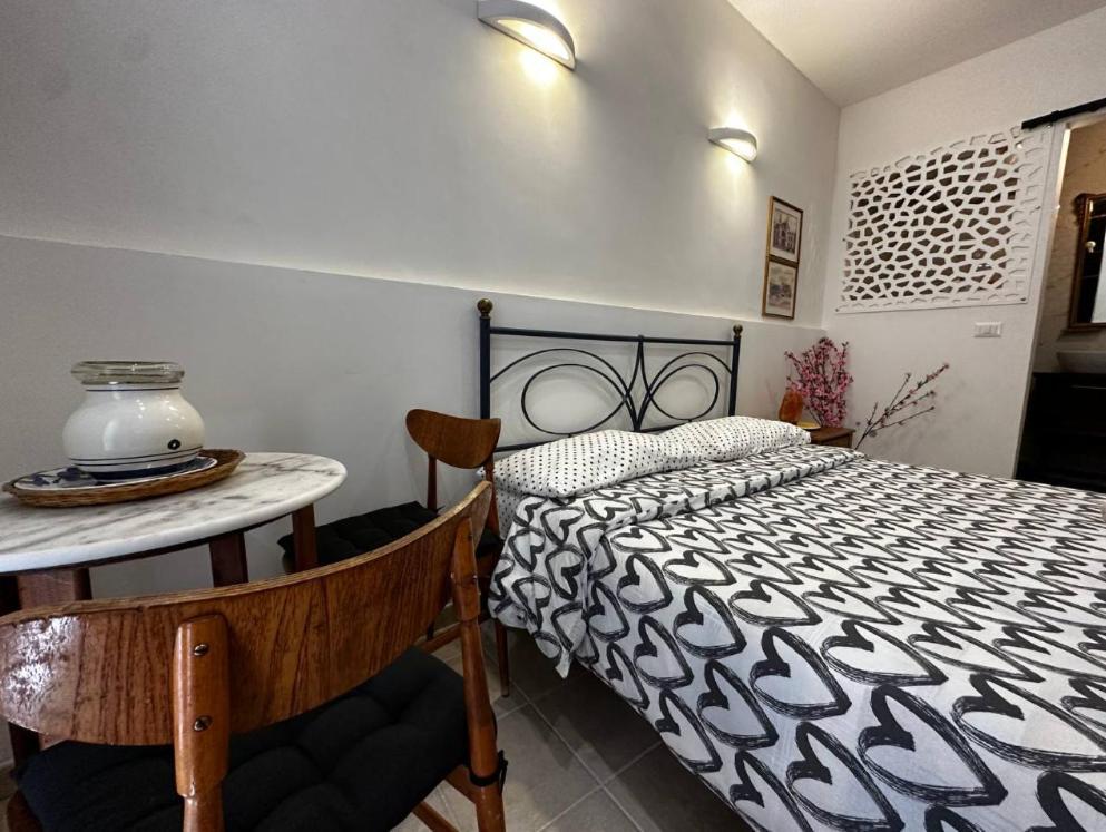 Enchanting Room In Bari Old Town Exterior foto